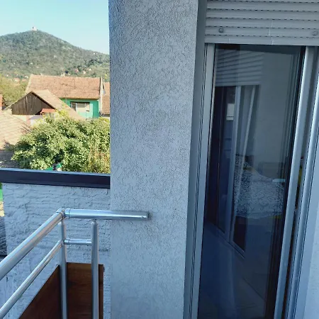 Apartment Stan Na Dan Vrsac